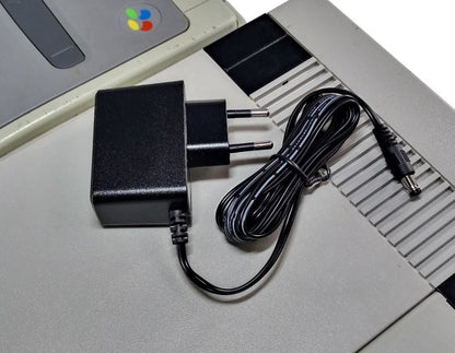 Regulated power supply for Nintendo NES and Super NES (PAL) with EU plug